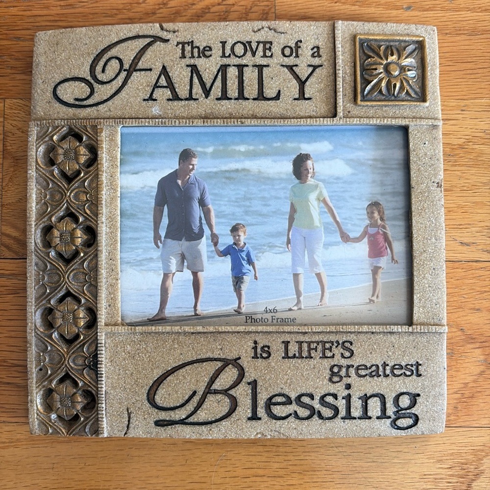 Picture frame the love of a family 4x6